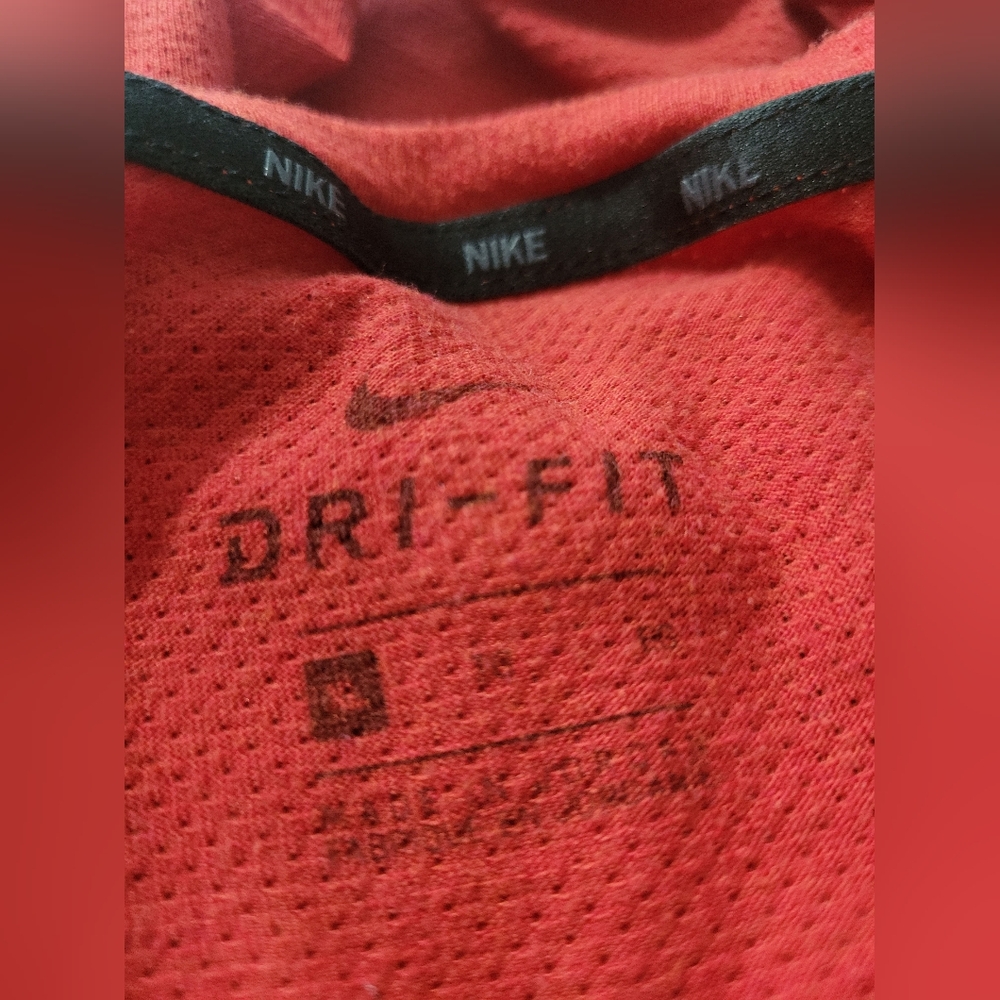 Men's Nike Tshirts - Picture 3 of 7